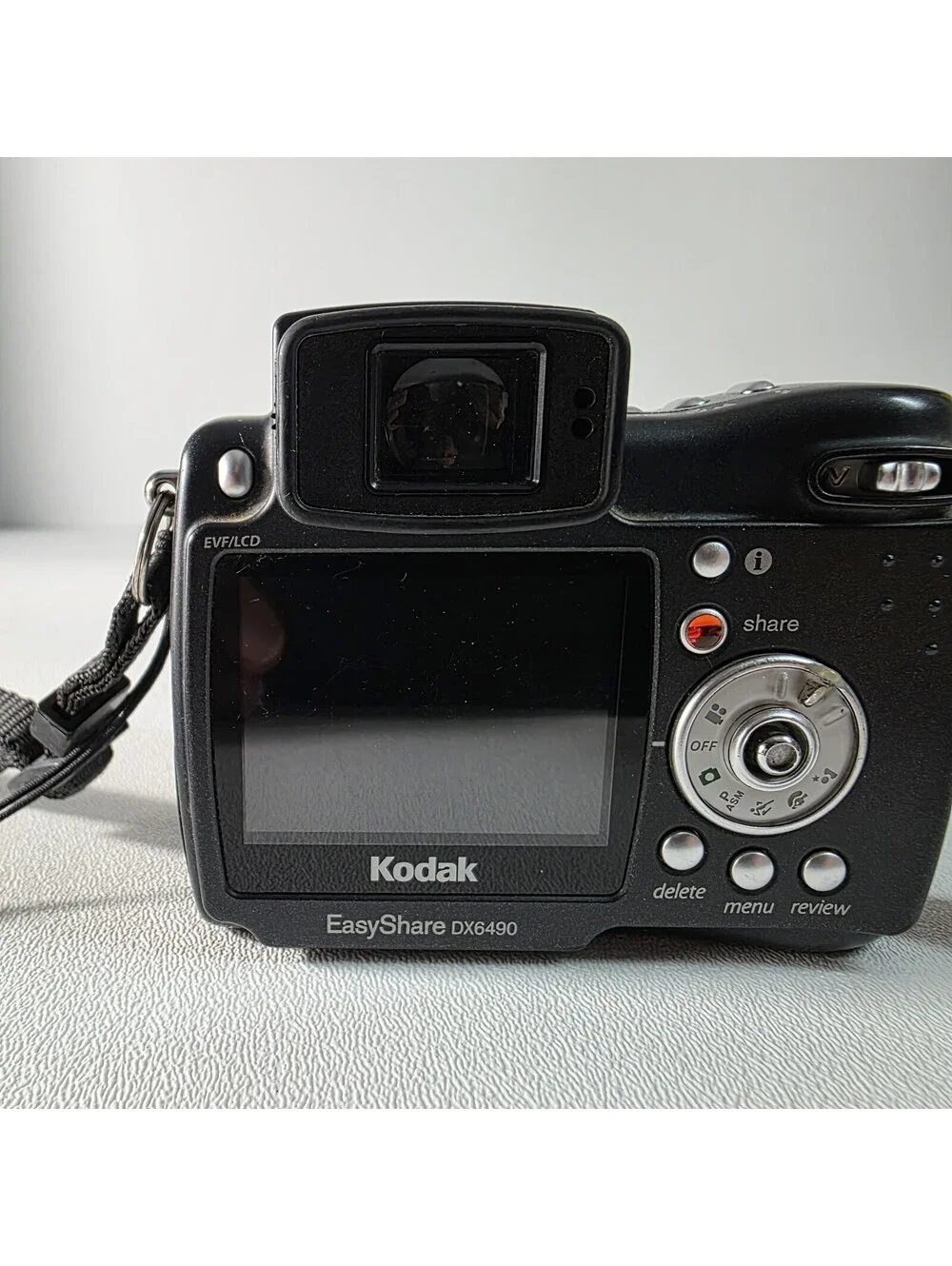 Kodak charger memory included